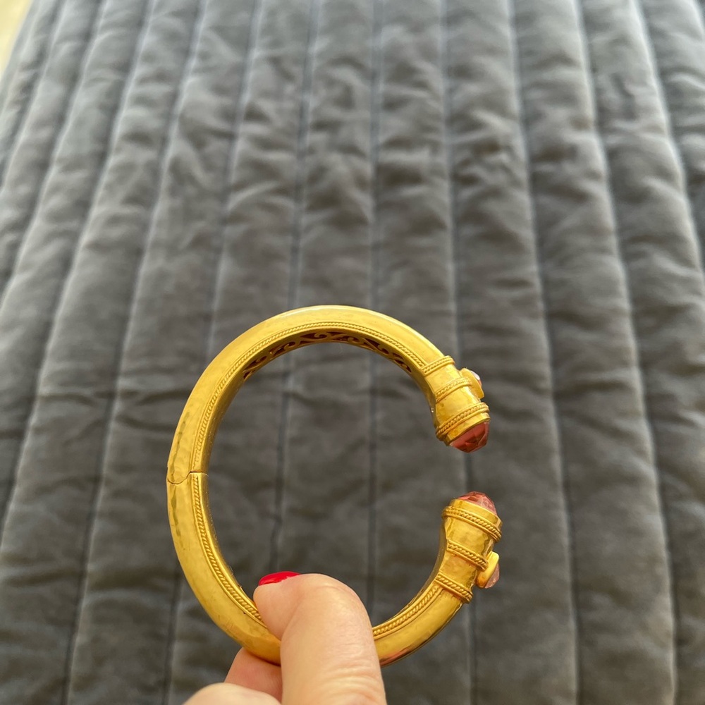 Julie Voss cuff bracelet - Picture 3 of 3